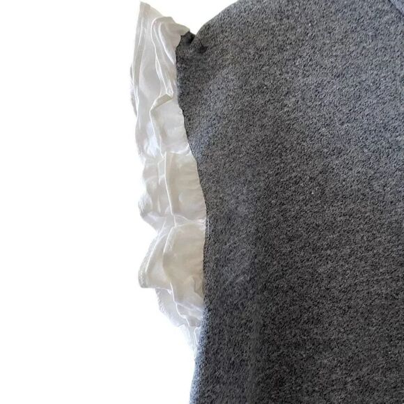 Jolie Heather Gray White Embroidered Ruffled Sleeves SZ L/XL # 1537 - Picture 4 of 12